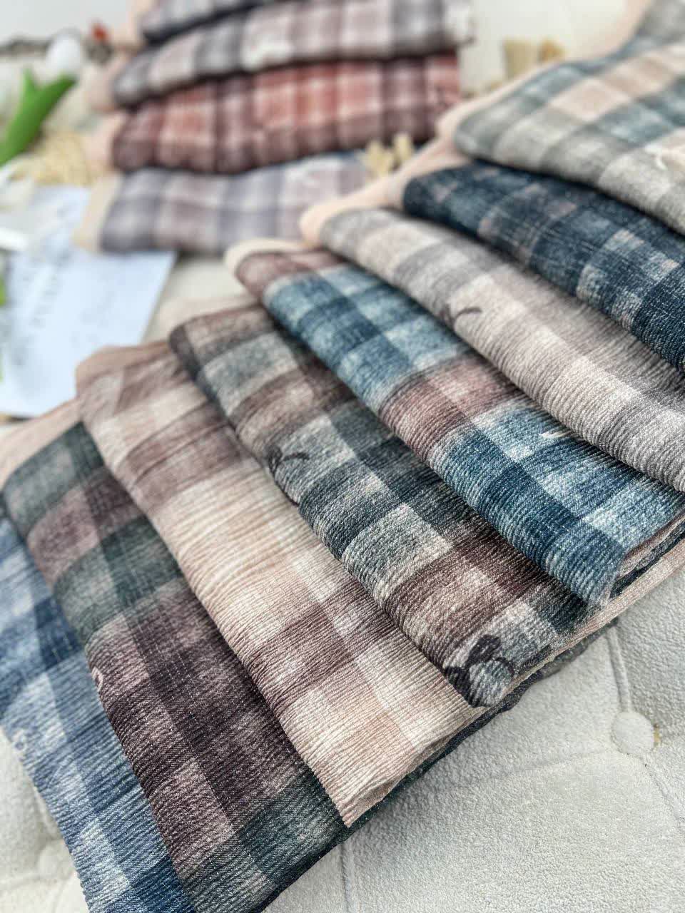 شال پلیسه 1004